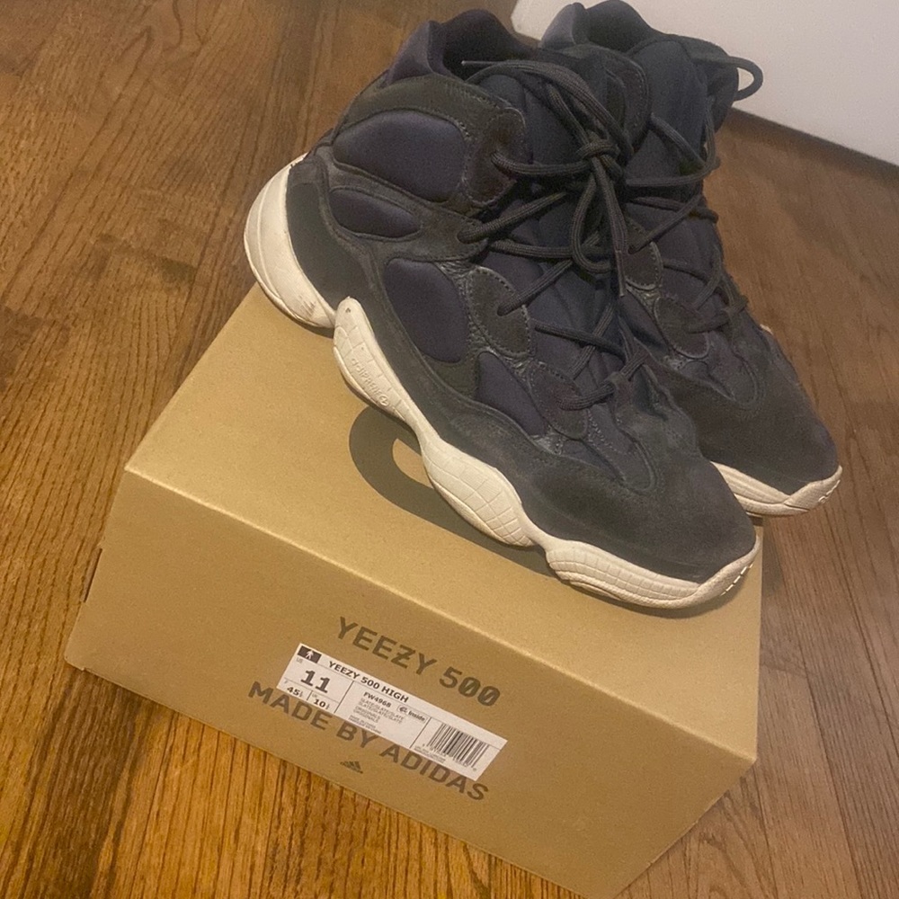 Yeezy 500 High size 11